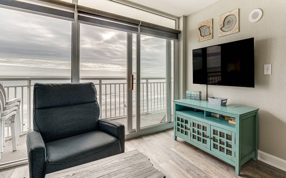 Photo of Patio Balcony in Crescent Beach