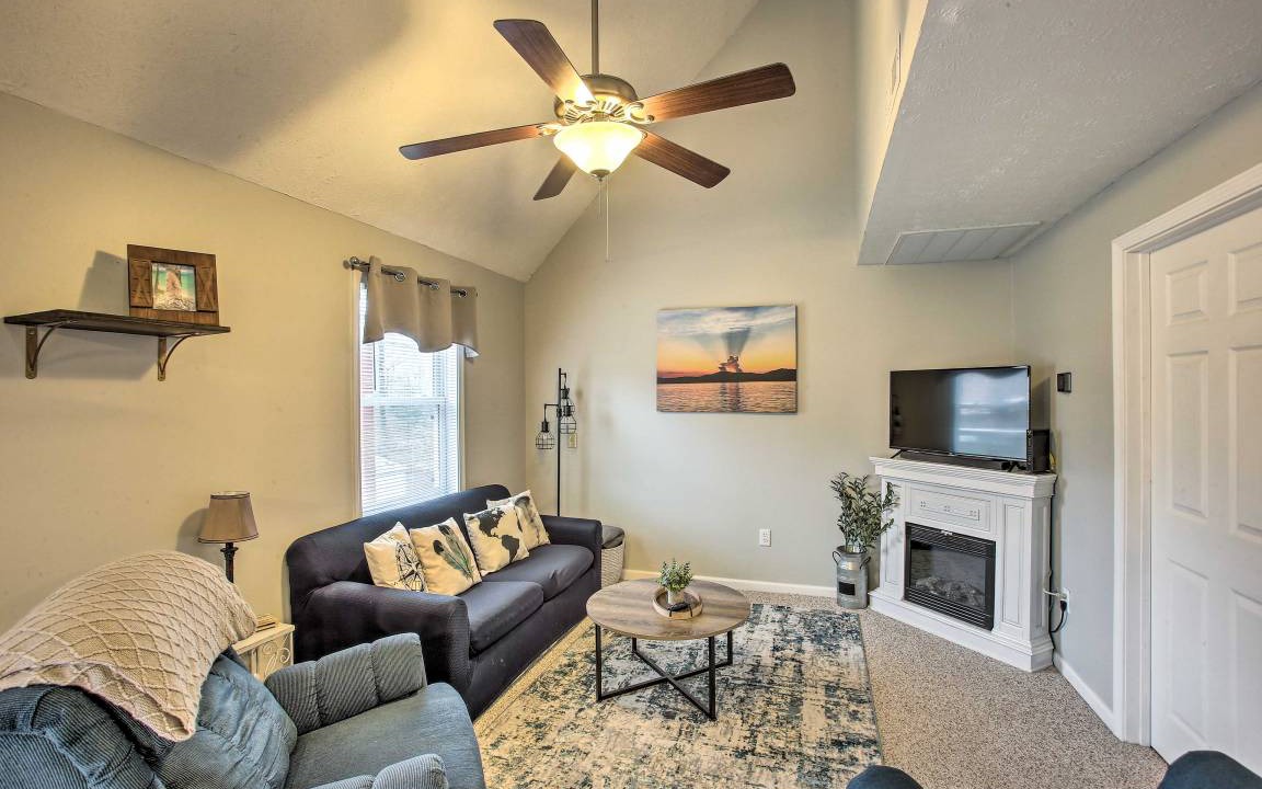 Photo of Livingroom in Albany