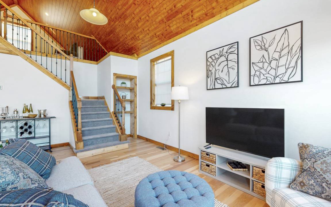 Photo of Livingroom in Town of Jerusalem