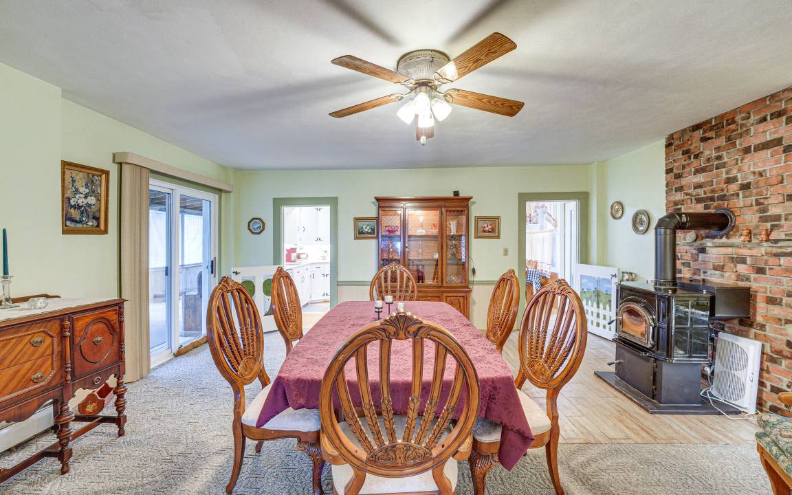 Photo of Livingroom in Farmersville Station