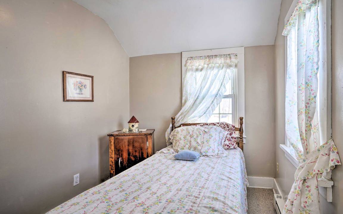 Photo of Bedroom in Mayville