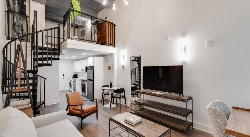 Photo of Livingroom in Center City East