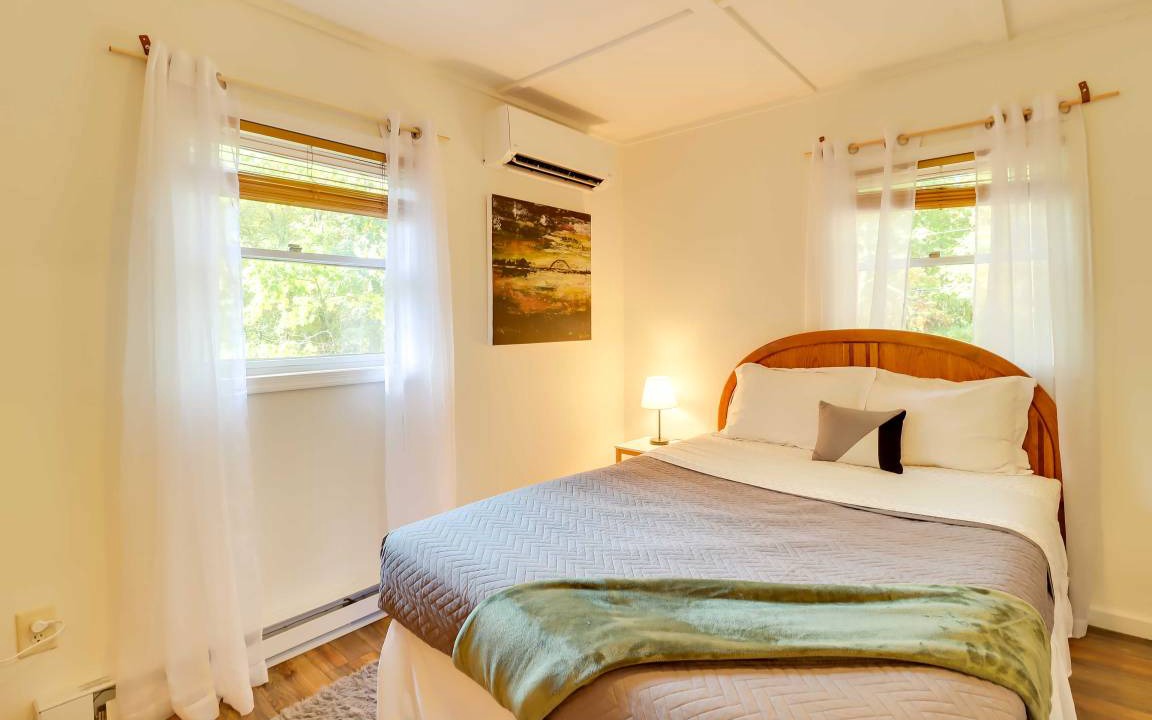 Photo of Bedroom in Lake Harmony Estates