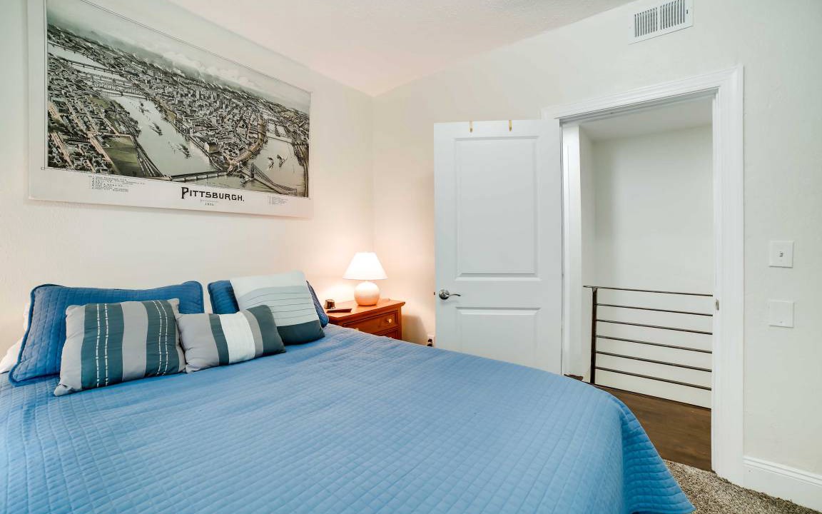 Photo of Bedroom in Shadyside