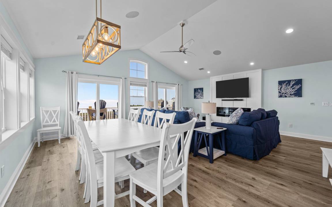 Photo of Livingroom in Avon