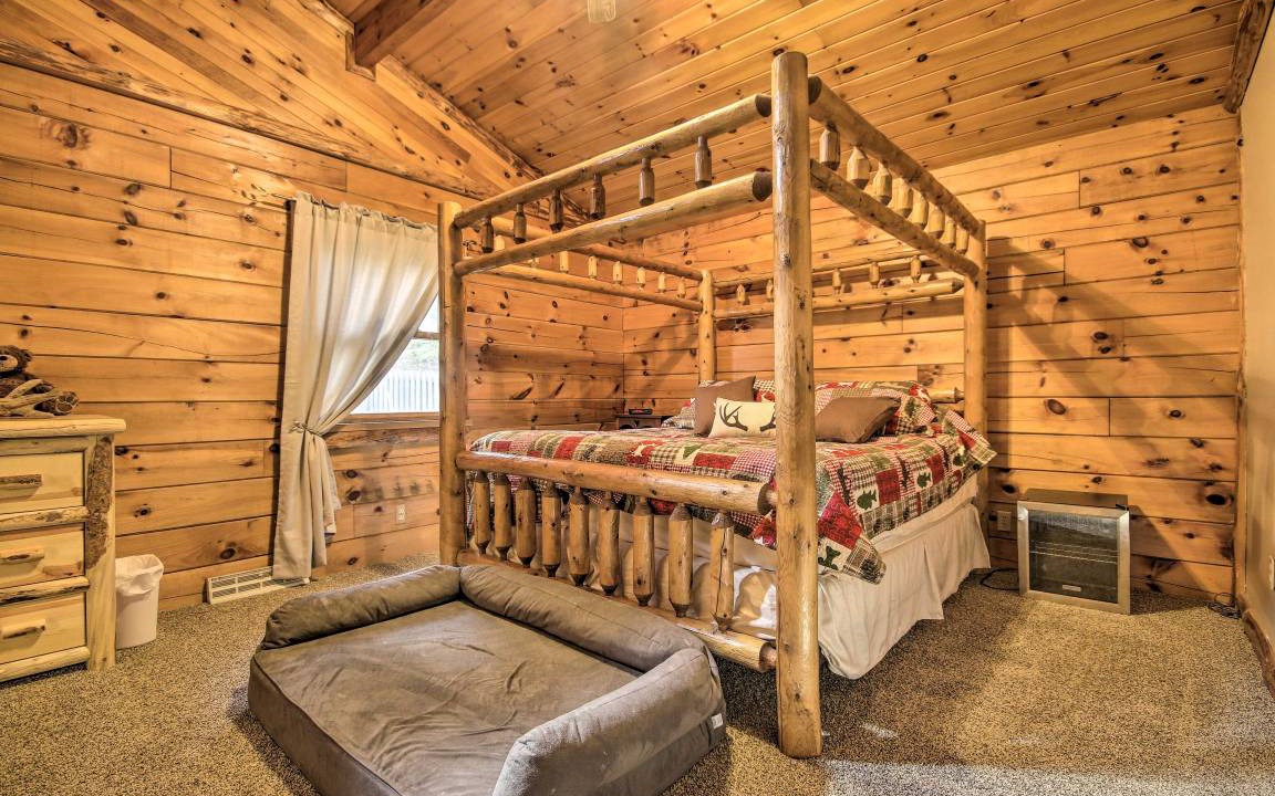 Photo of Bedroom in James Creek