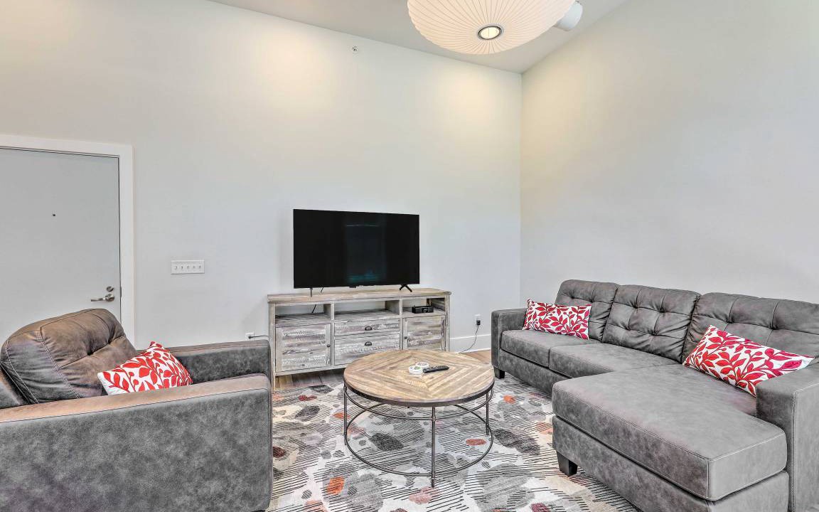 Photo of Livingroom in Central Business District