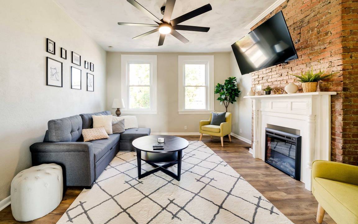 Photo of Livingroom in Pittsburgh