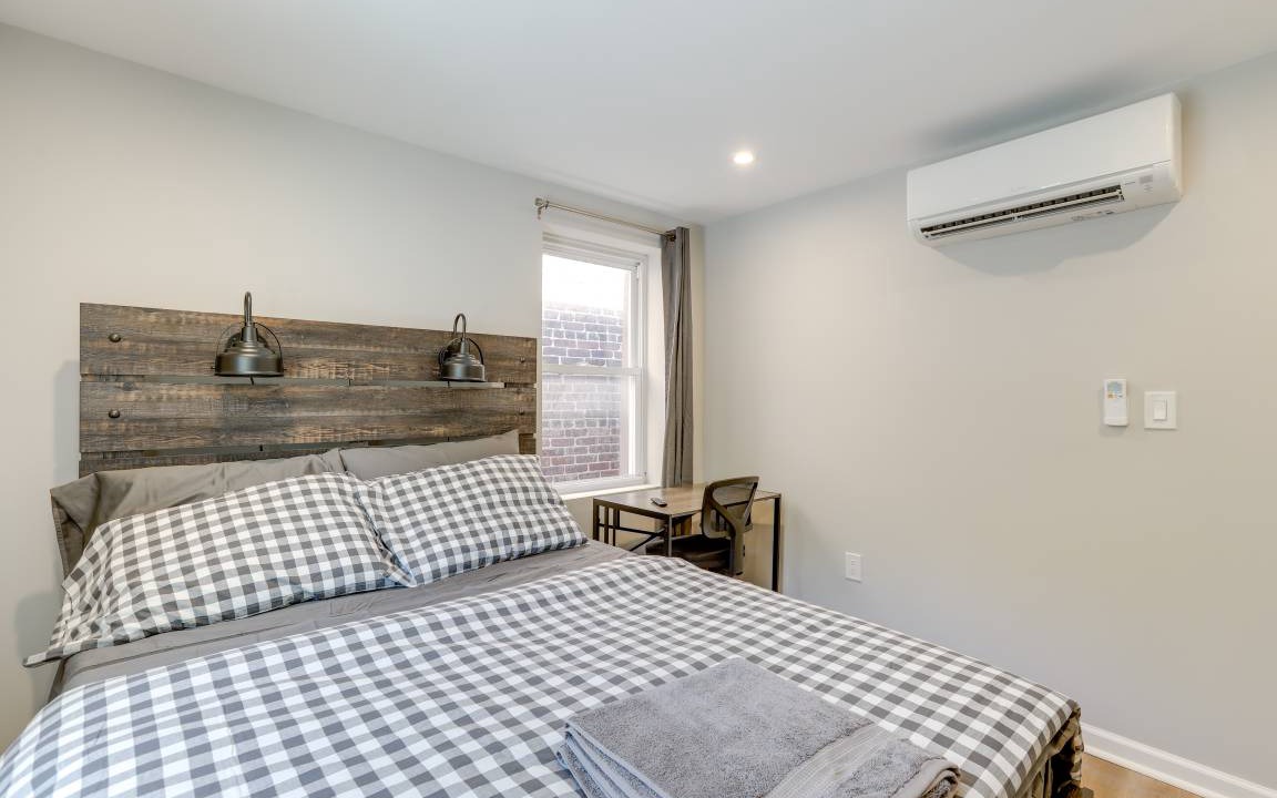 Photo of Bedroom in Fairmount
