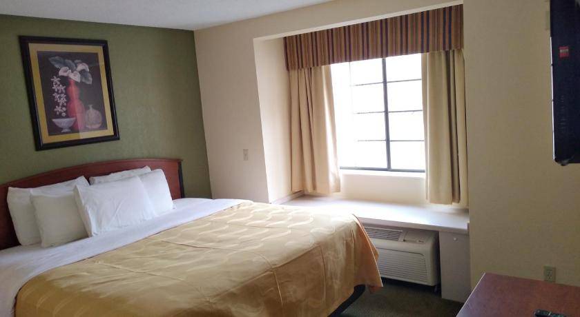 Photo of Bedroom in Prestonsburg