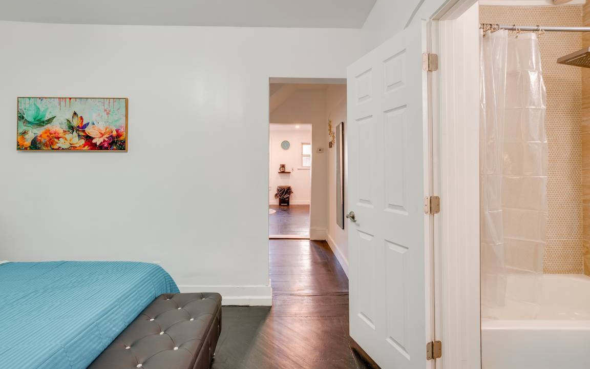 Photo of Bedroom in Weequahic