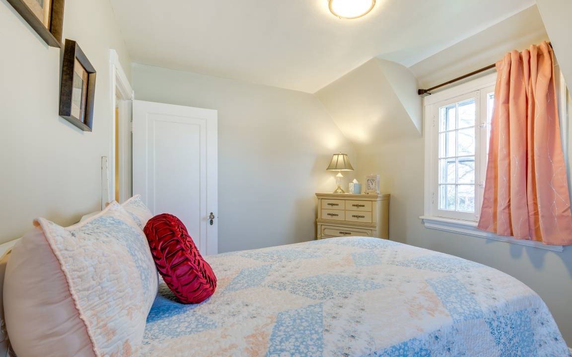 Photo of Bedroom in Garfield Heights