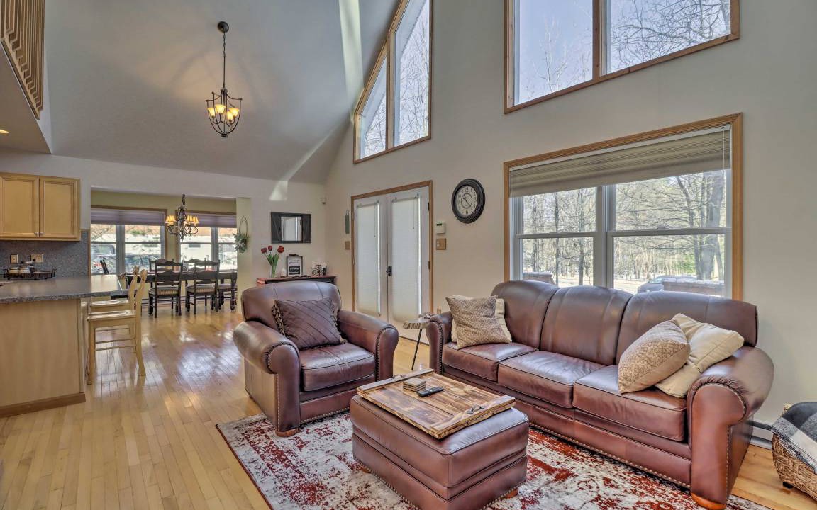 Photo of Livingroom in Albrightsville