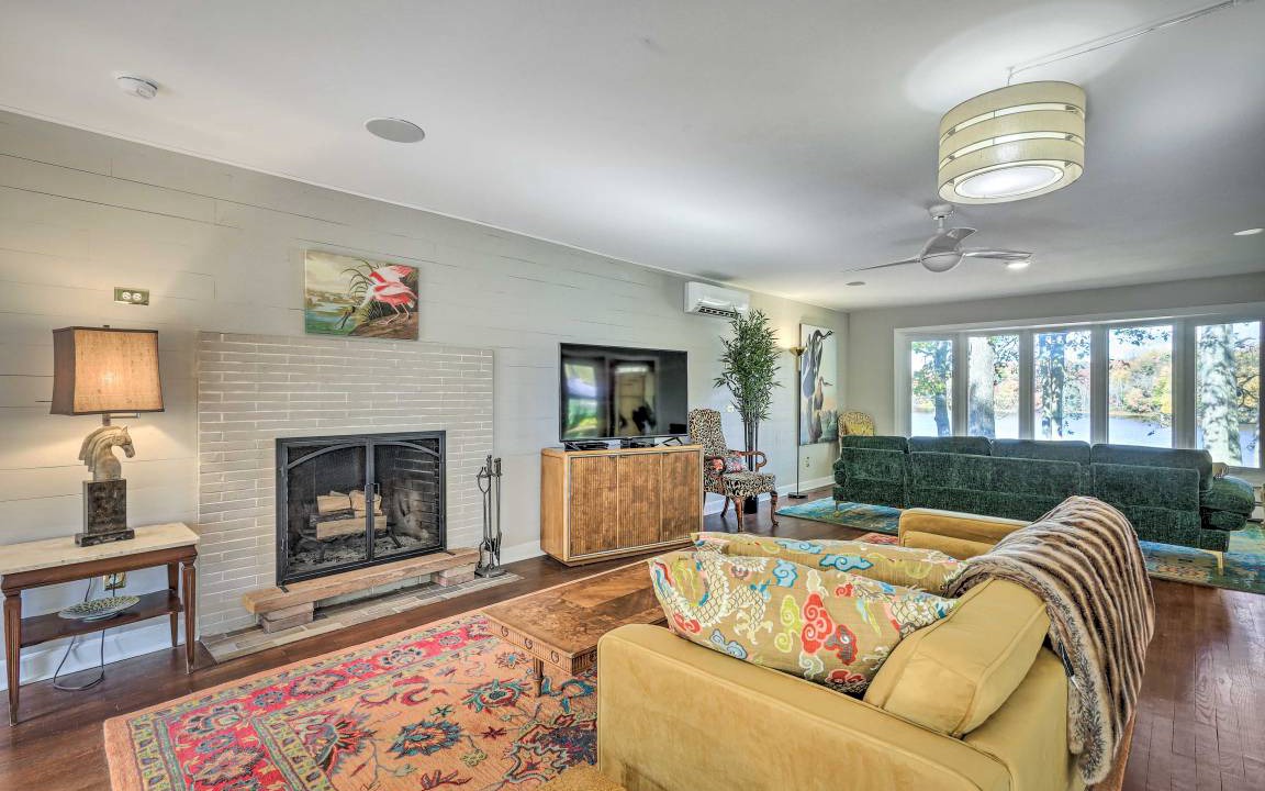 Photo of Livingroom in Milford