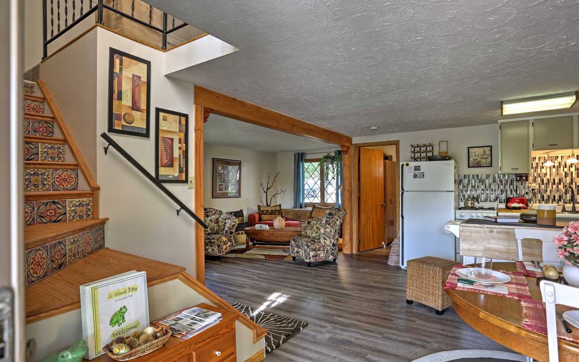 Photo of Livingroom in Lakeview