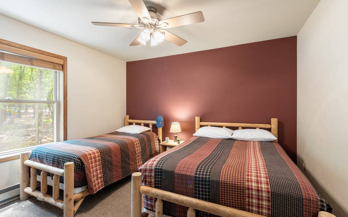 Photo of Bedroom in Lake Harmony Estates