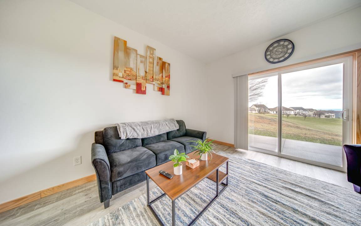 Photo of Livingroom in Erie