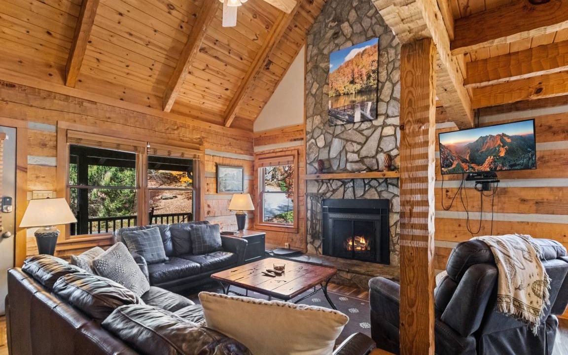 Photo of Livingroom in Seven Devils