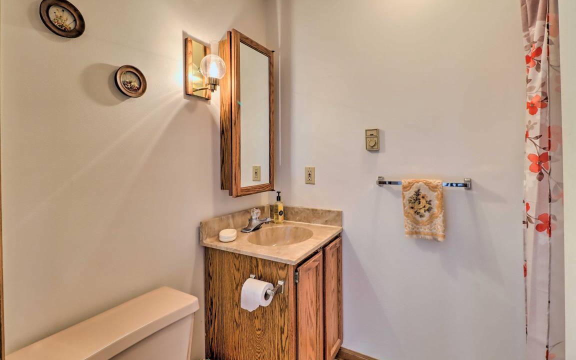 Photo of Bathroom in Jim Thorpe
