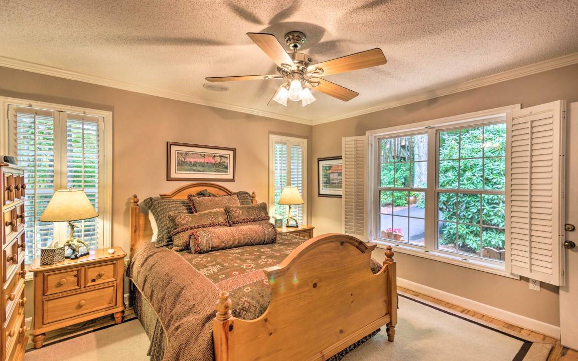 Photo of Bedroom in Beech Mountain