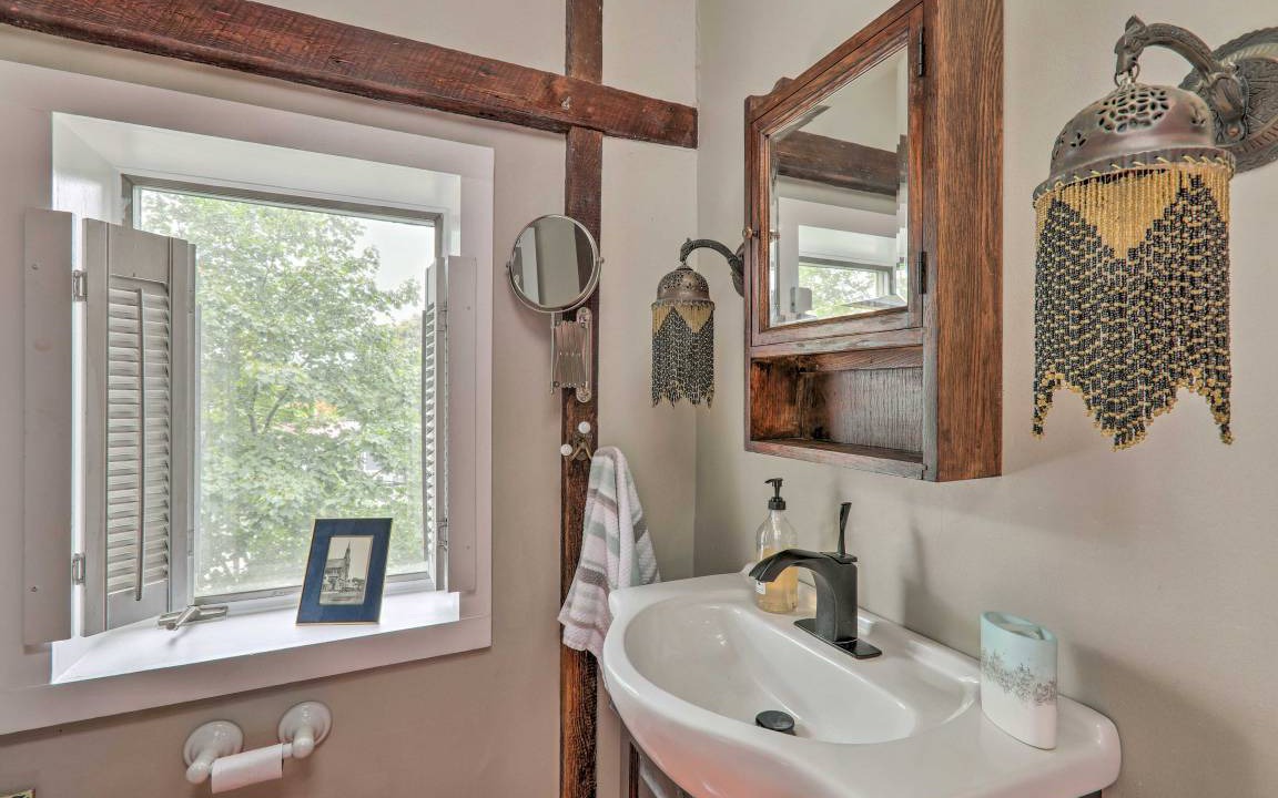 Photo of Bathroom in Lambertville