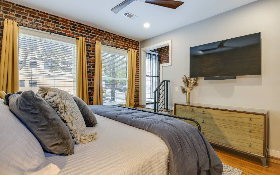Photo of Bedroom in Downtown Knoxville
