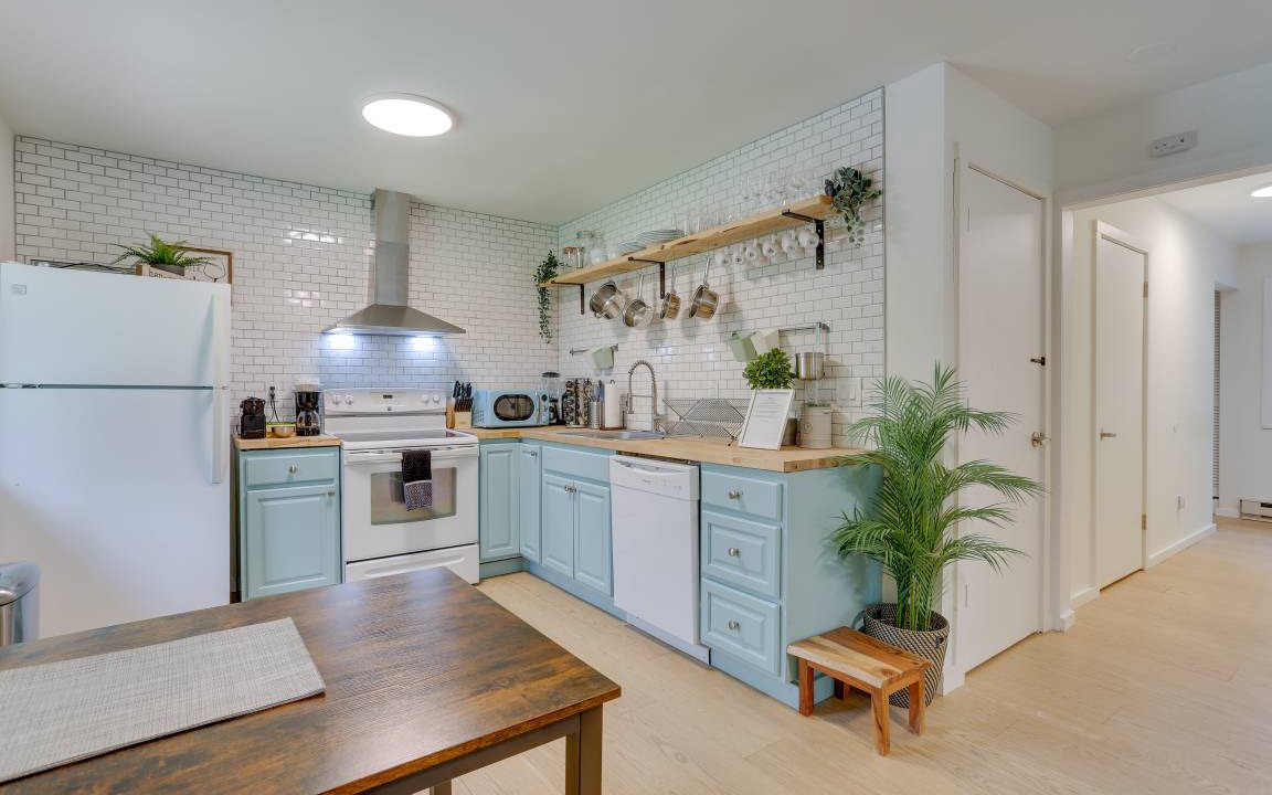Photo of Kitchen in Swan Lake