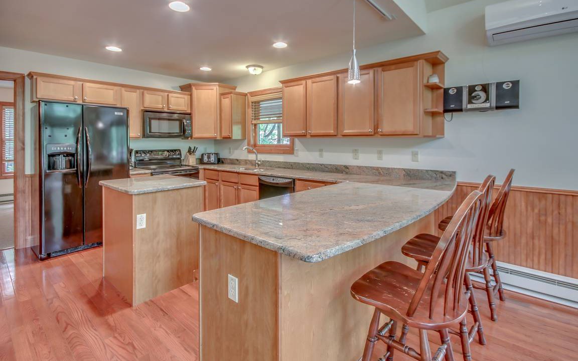 Photo of Kitchen in Lake Harmony Estates