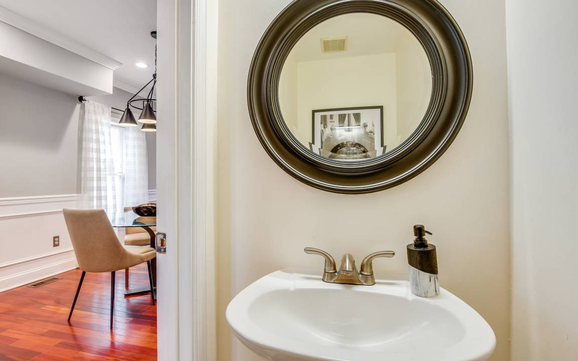Photo of Bathroom in Downtown Baltimore