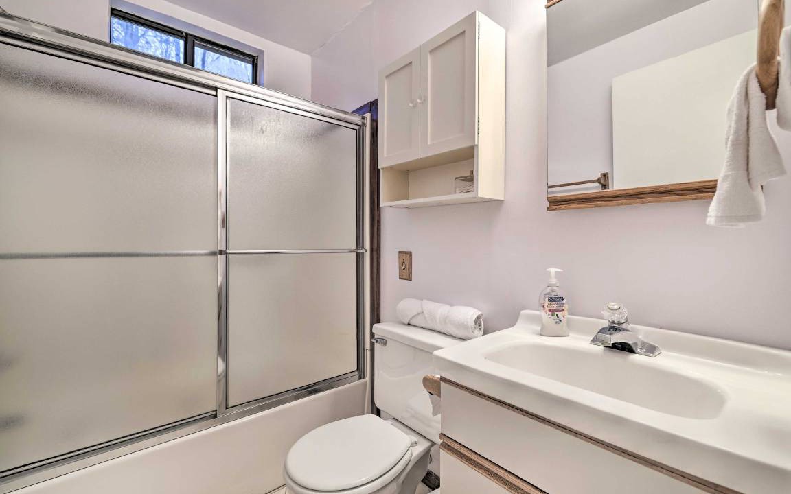 Photo of Bathroom in Greentown