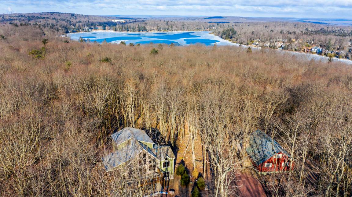 Photo of Others in Lake Harmony Estates