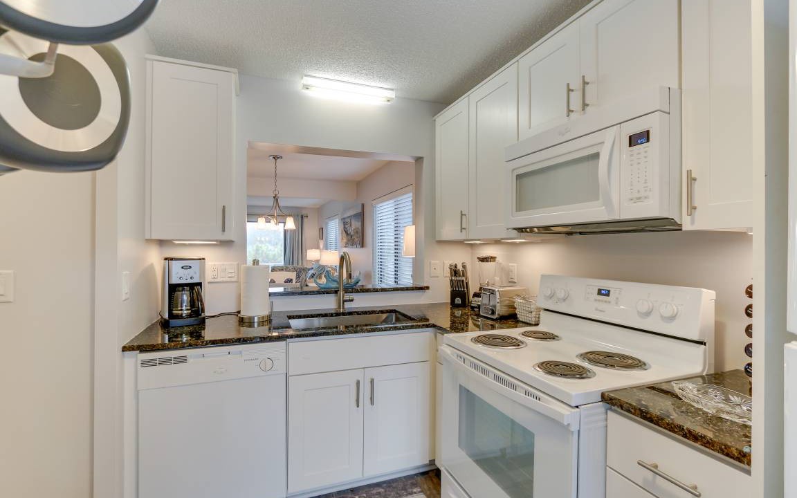 Photo of Kitchen in Oceanmarsh Subdivision