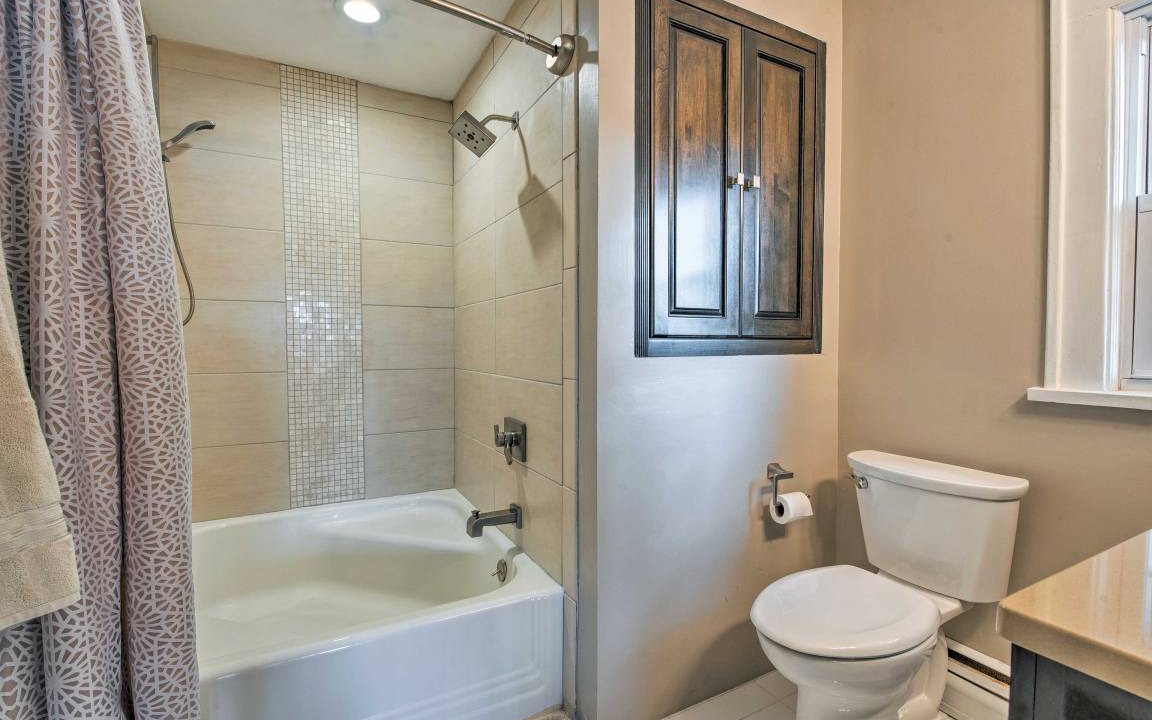 Photo of Bathroom in Shawanese