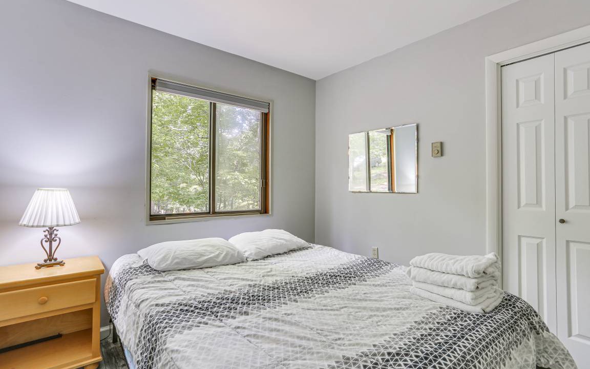 Photo of Bedroom in Rowland