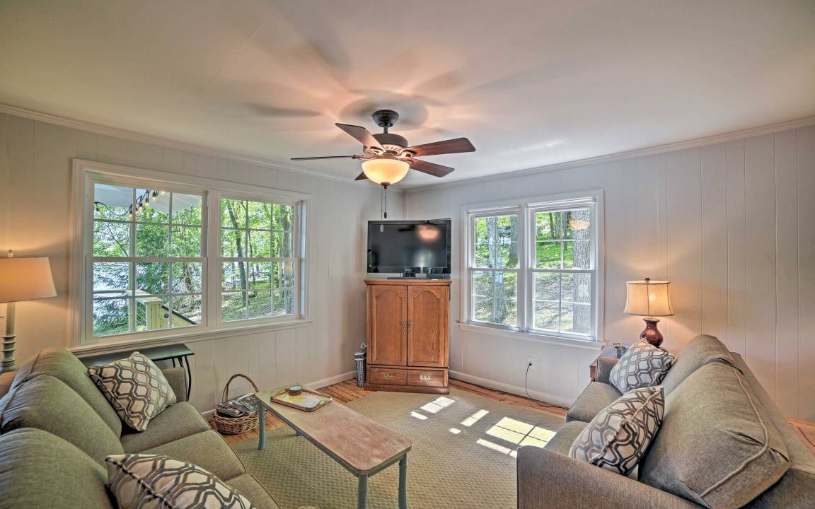 Photo of Livingroom in Harrison