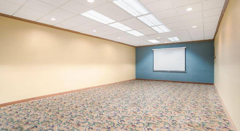 Photo of Others in Ferndale