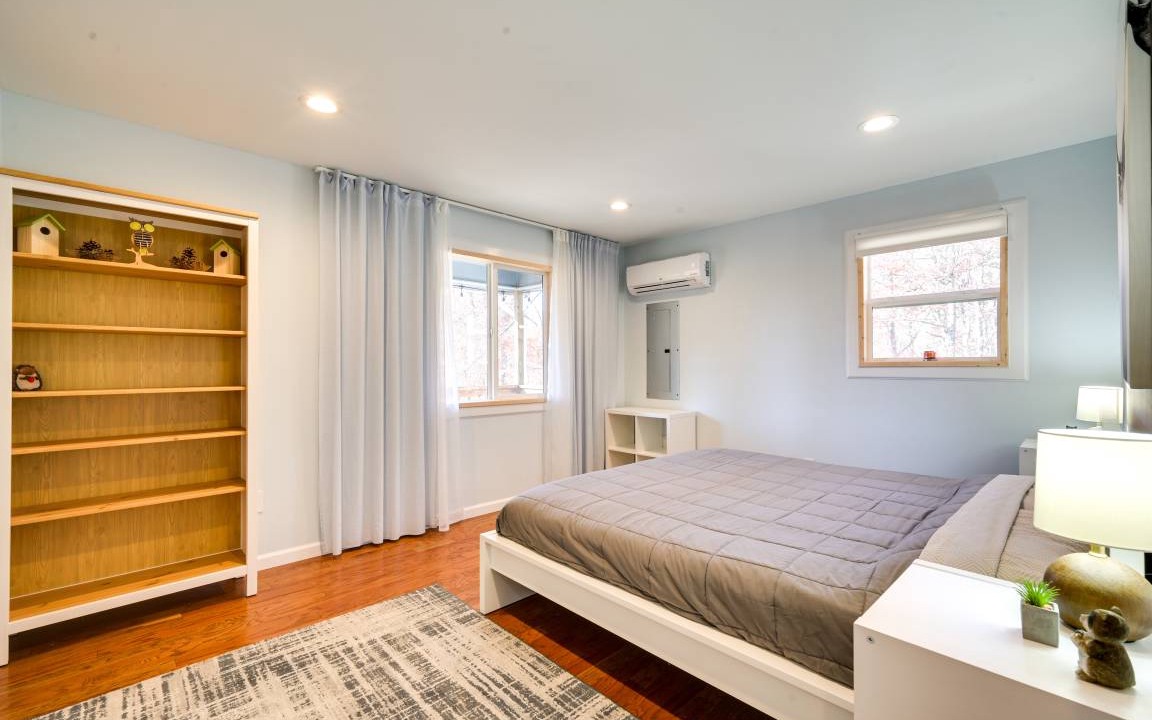 Photo of Bedroom in Points