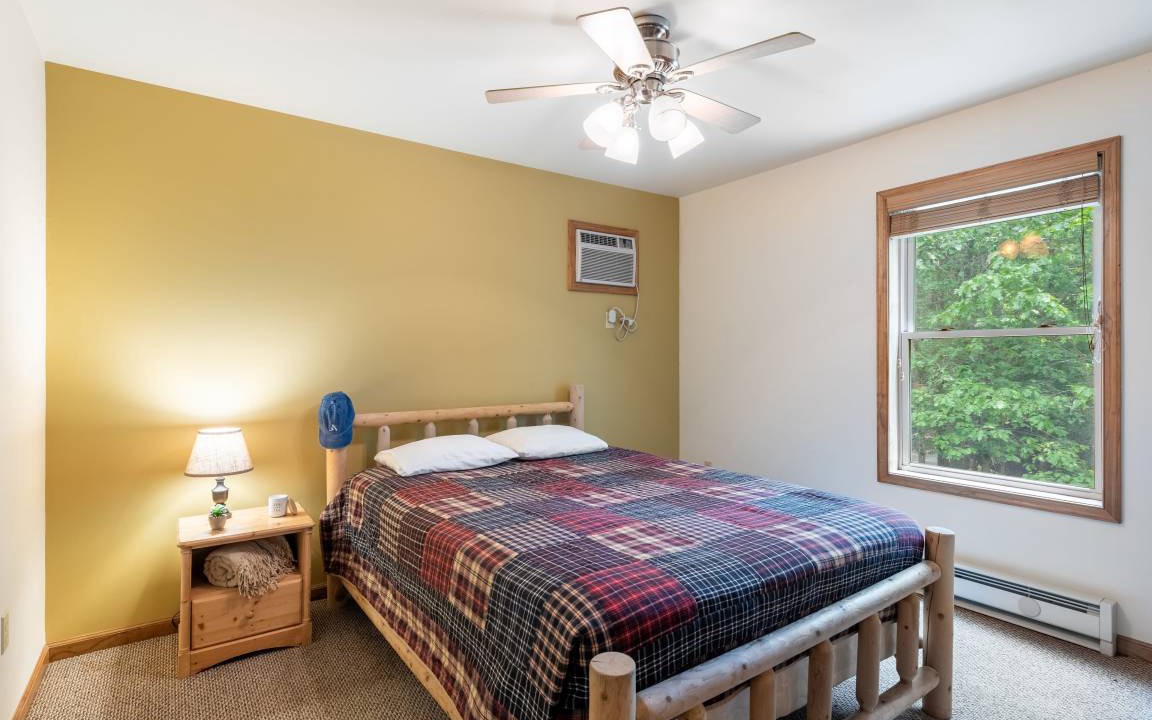 Photo of Bedroom in Lake Harmony Estates