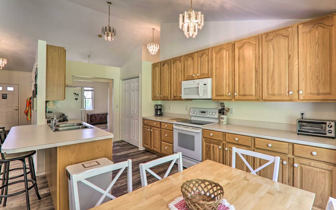 Photo of Kitchen in Thompson