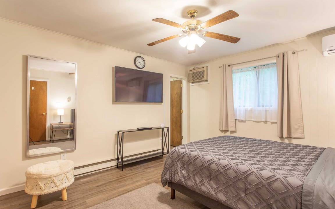Photo of Bedroom in Gouldsboro