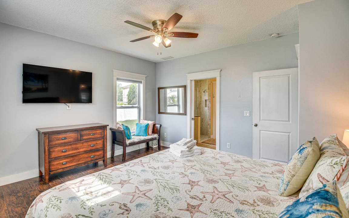 Photo of Bedroom in Marineland Acres