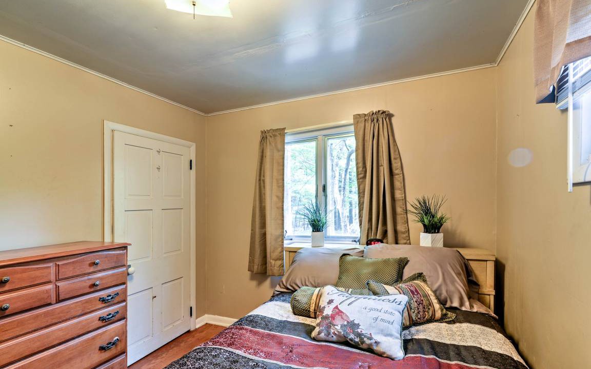 Photo of Bedroom in Buffalo Mills