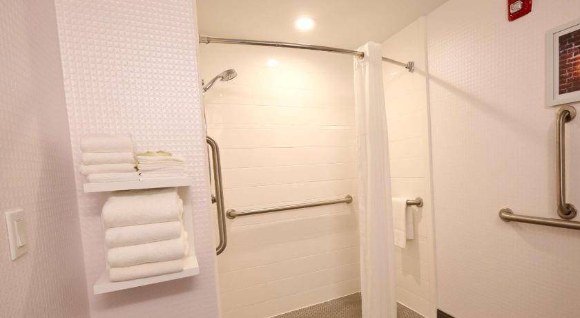 Photo of Bathroom in Flemington