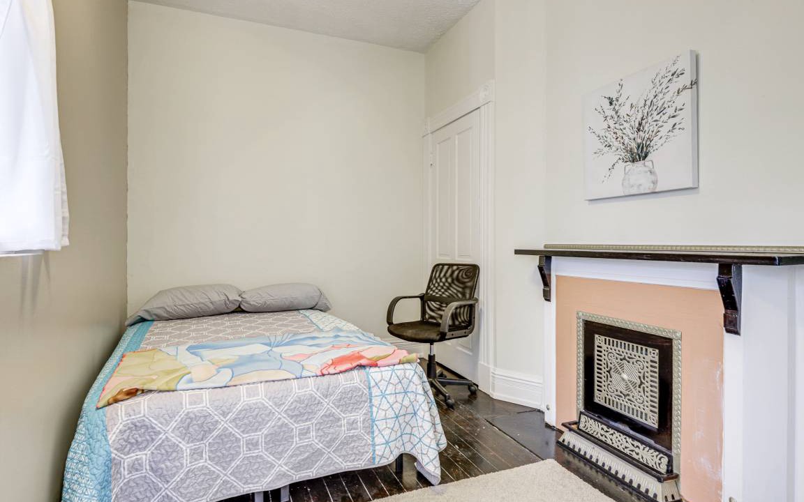 Photo of Bedroom in Latonia