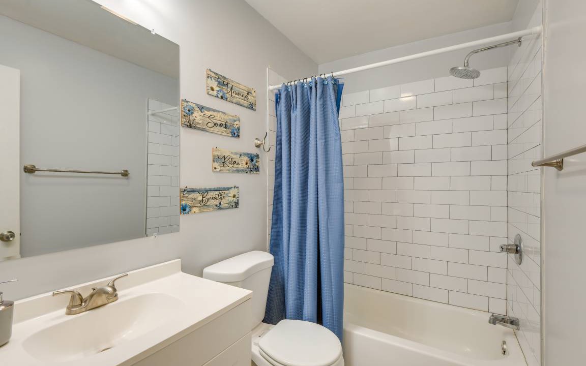 Photo of Bathroom in Downtown Baltimore