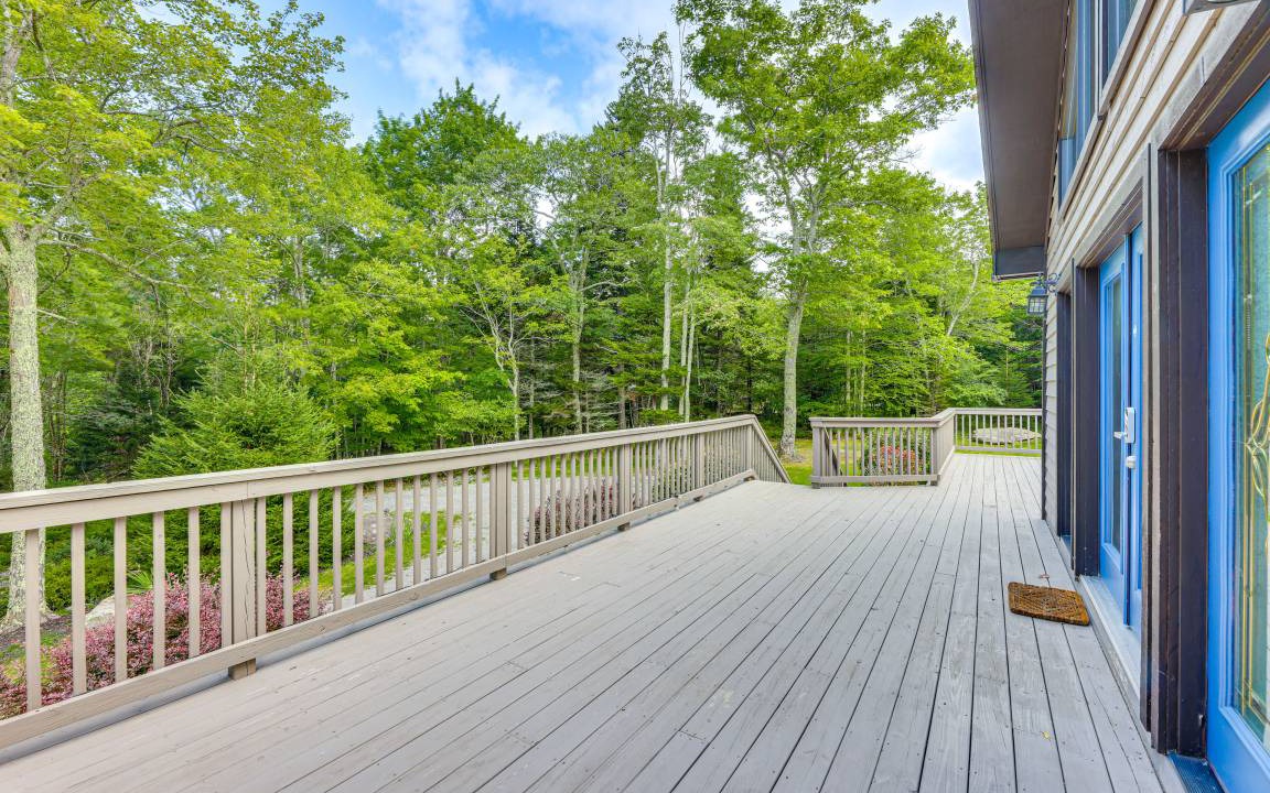 Photo of Patio Balcony in Snowshoe