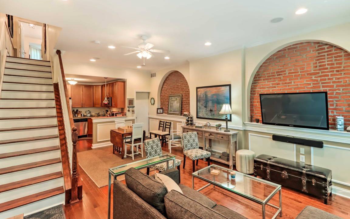 Photo of Livingroom in North Philadelphia West