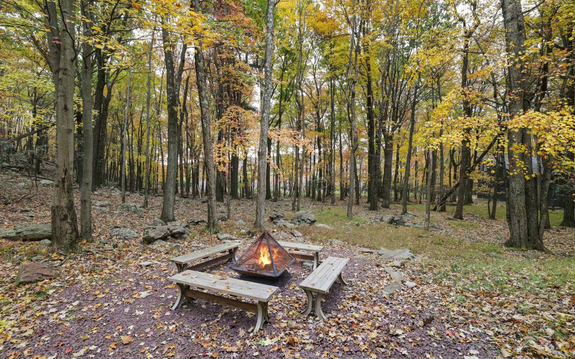 Photo of Outdoor in Lake Harmony Estates