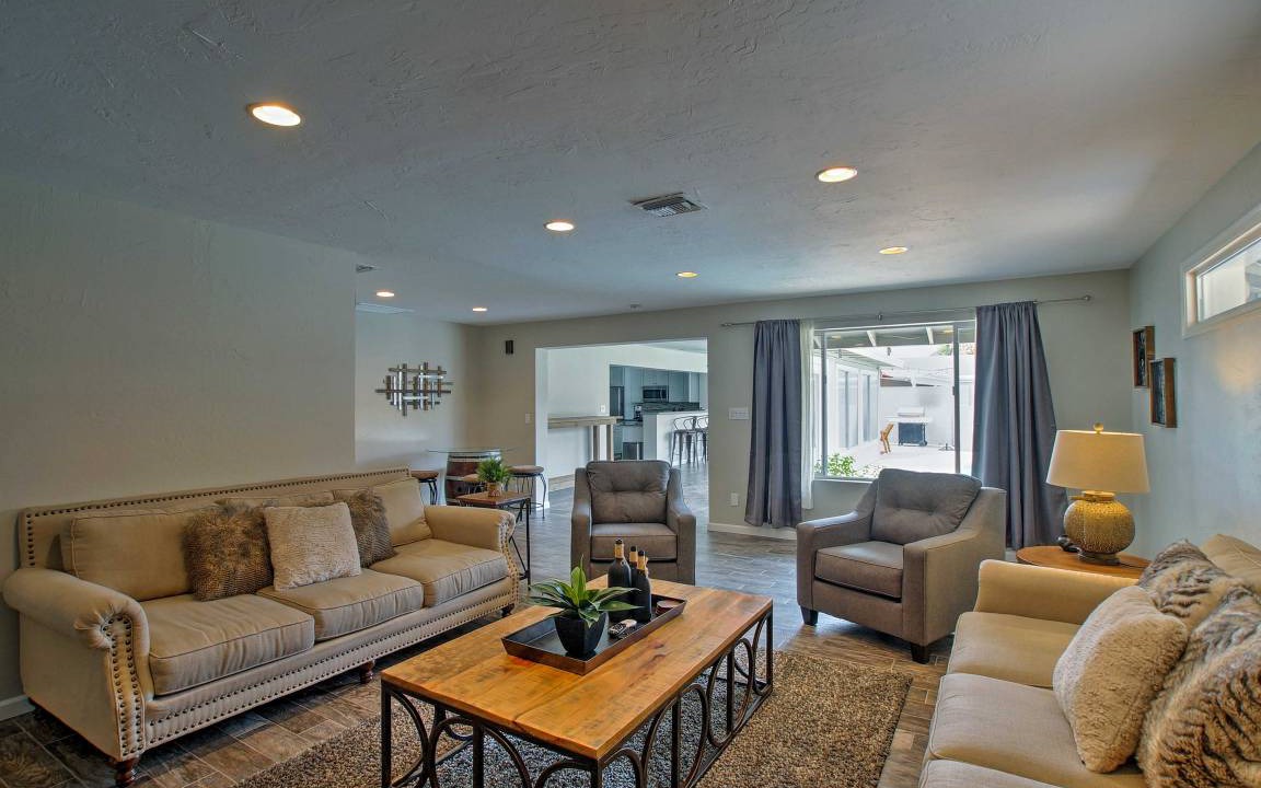 Photo of Livingroom in Arcadia Lite