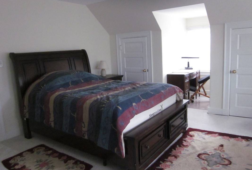 Photo of Bedroom in Yale Heights